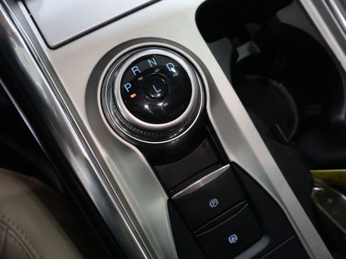 Used 2022 Ford Explorer Limited w/ Class IV Trailer Tow Package image 38