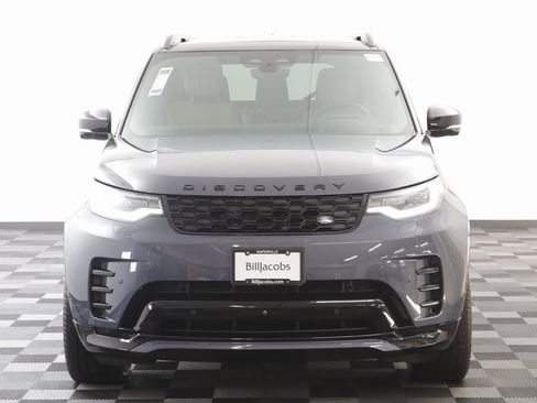 Used 2024 Land Rover Discovery Dynamic SE image 24