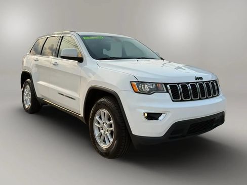 Used 2018 Jeep Grand Cherokee Laredo AWD/4WD image 1
