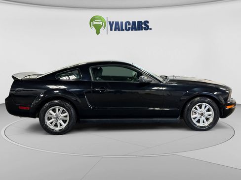 Used 2007 Ford Mustang Premium RWD image 6