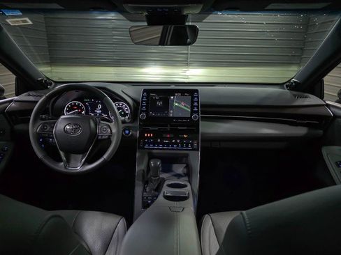 Used 2019 Toyota Avalon Limited w/ Advanced Safety Package image 11