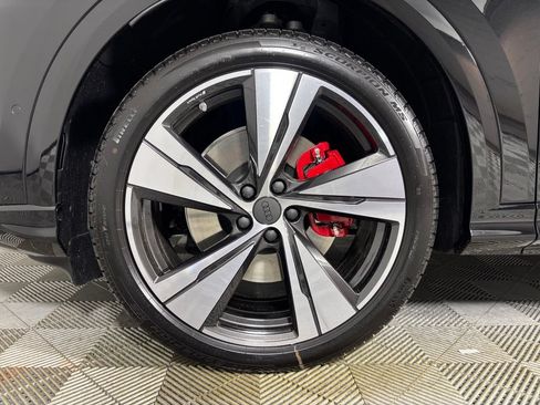 New 2026 Audi SQ5 Prestige AWD/4WD image 18