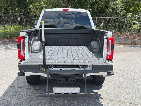 Certified 2026 Ford F250 Platinum w/ Platinum Plus Package AWD/4WD image 4