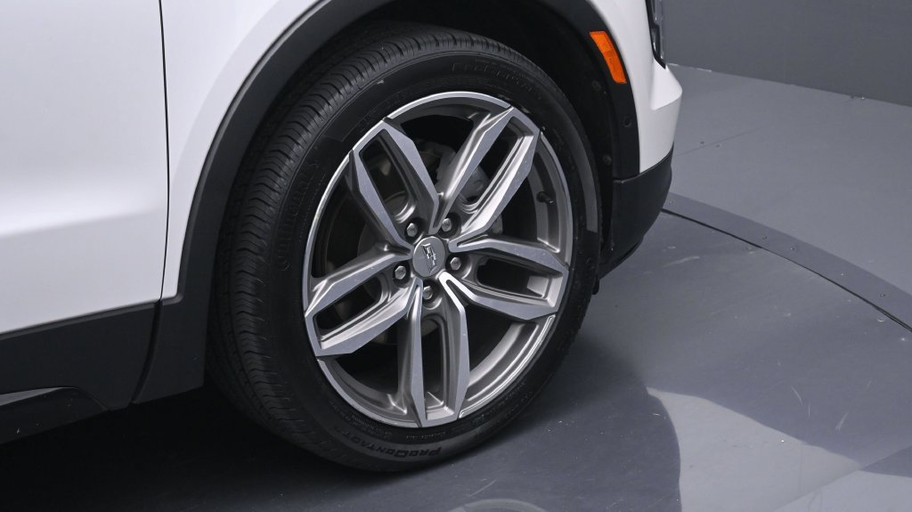 Certified 2023 Cadillac XT4 Sport FWD image 6