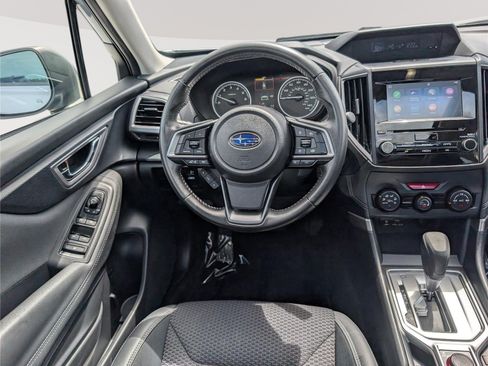 Used 2022 Subaru Forester Premium AWD/4WD image 17
