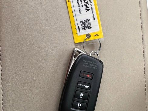 Used 2018 Lexus RX 350 FWD w/ Premium Package image 34