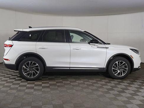 Used 2022 Lincoln Corsair AWD w/ Equipment Group 101A image 19