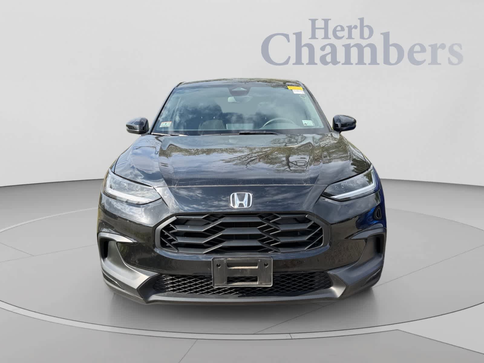 Used 2023 Honda HR-V Sport image 2