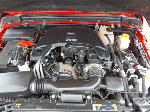 Used 2021 Jeep Gladiator Mojave w/ Uconnect 4C Nav & Sound Group AWD/4WD image 13