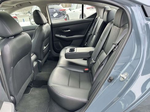 Used 2024 Nissan Sentra SR w/ SR Premium Package FWD image 13
