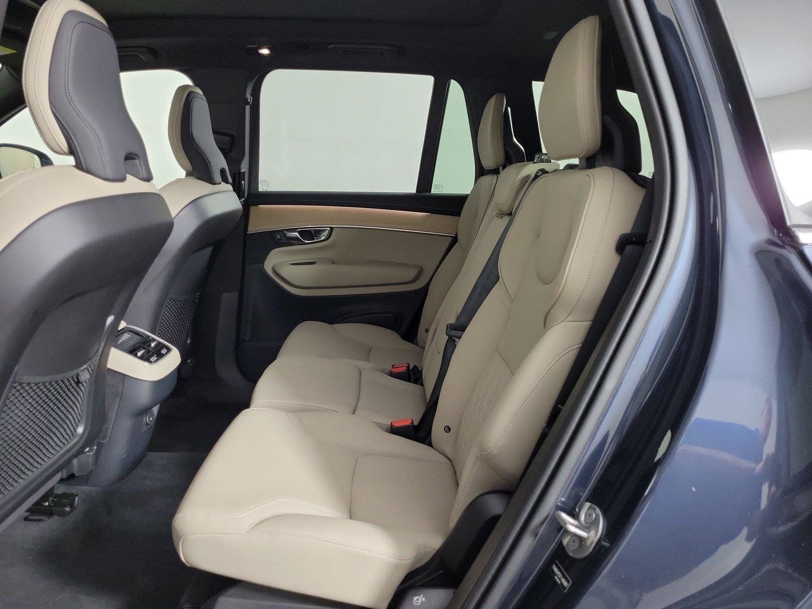 Certified 2026 Volvo XC90 B6 Plus AWD/4WD image 12