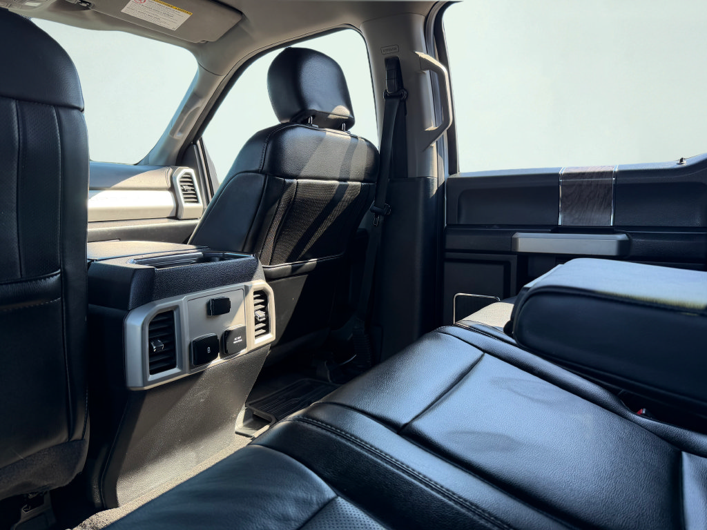 Used 2019 Ford F250 Lariat w/ Lariat Value Package AWD/4WD image 47