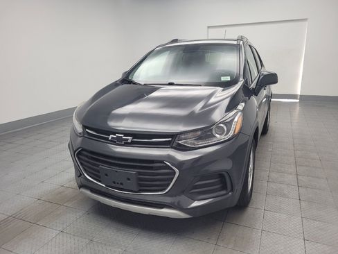 Used 2020 Chevrolet Trax LT w/ LT Convenience Package FWD image 15