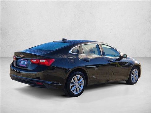 Used 2025 Chevrolet Malibu LT image 5