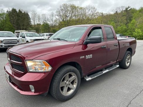 Used 2017 RAM 1500 Express AWD/4WD image 2