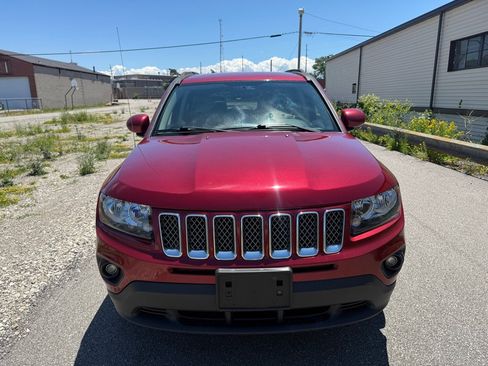 Used 2017 Jeep Compass Latitude AWD/4WD image 7