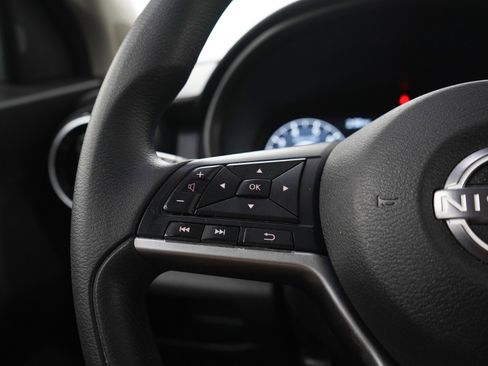 Used 2022 Nissan Kicks SV FWD image 25