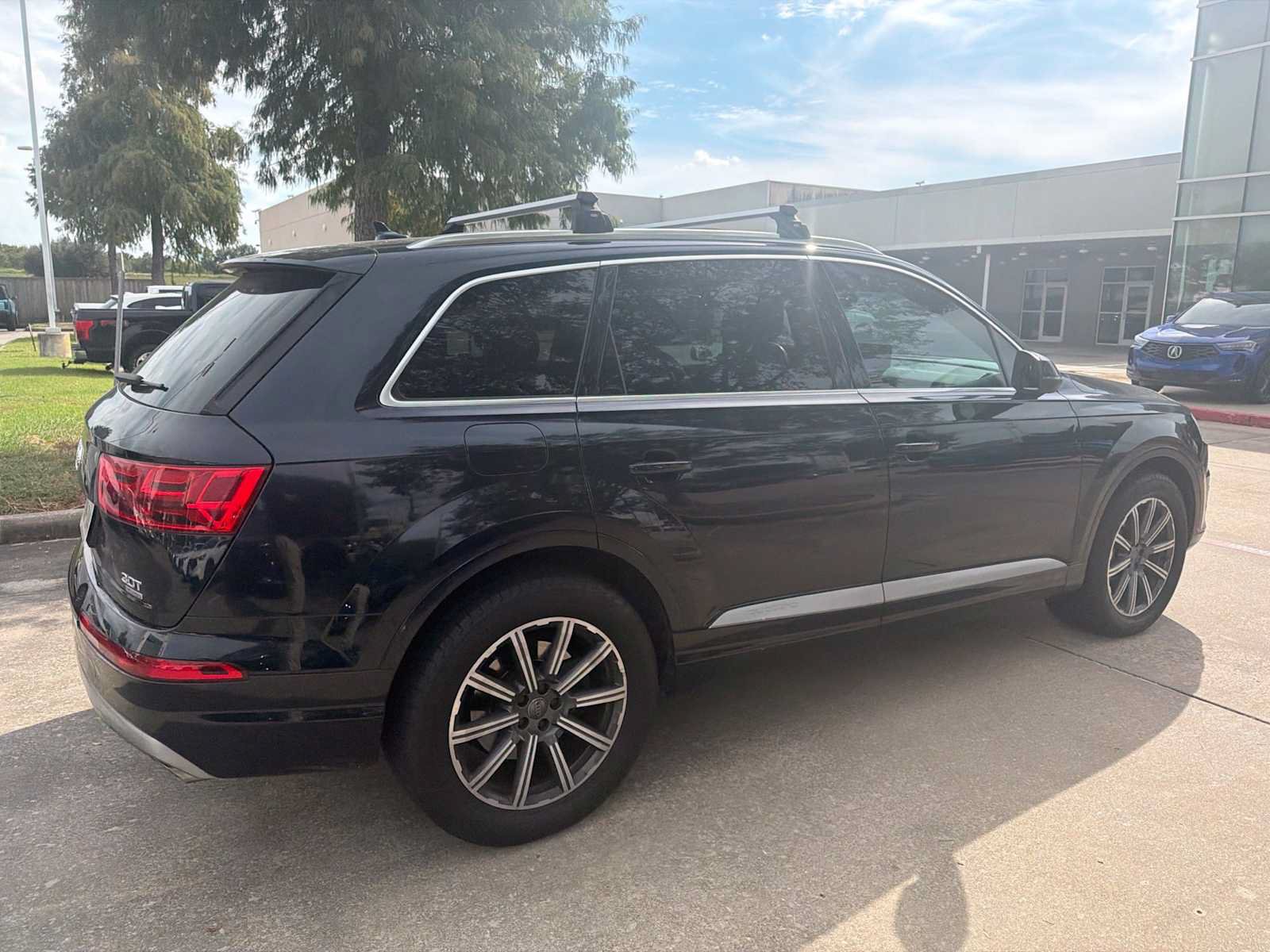 Used 2017 Audi Q7 3.0T Premium Plus AWD/4WD image 4