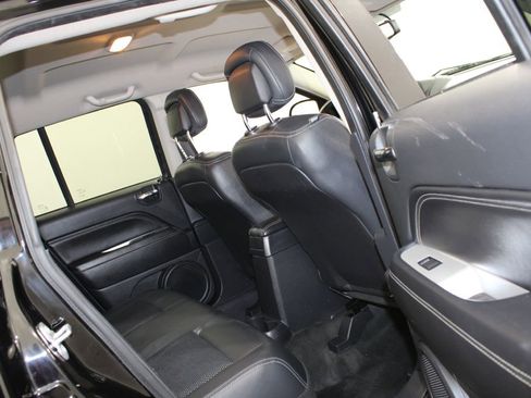 Used 2016 Jeep Compass Latitude image 23