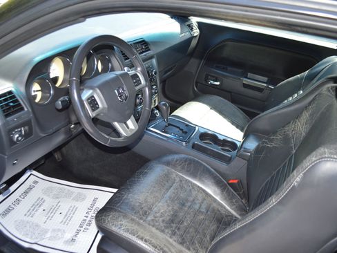 Used 2014 Dodge Challenger SXT Plus RWD image 14
