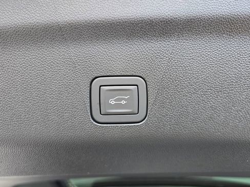 New 2026 GMC Yukon XL AT4 Ultimate AWD/4WD image 34
