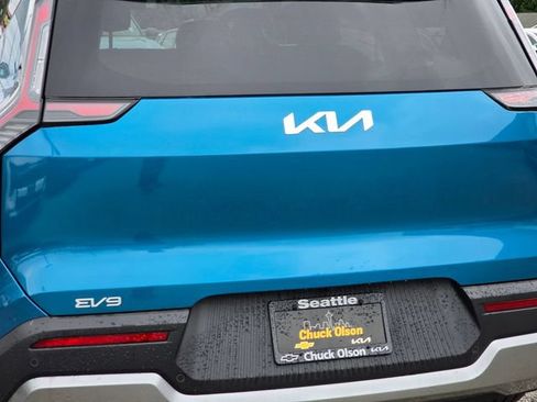 New 2026 Kia EV9 Wind AWD/4WD image 13