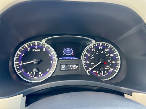 Used 2020 INFINITI QX60 Luxe w/ Sensory Package FWD image 10