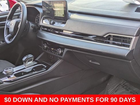 Used 2025 Mitsubishi Outlander SE AWD/4WD image 32