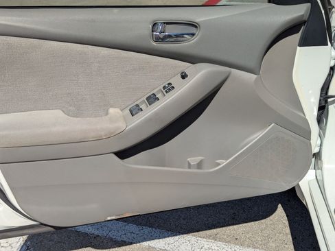 Used 2011 Nissan Altima 2.5 image 10