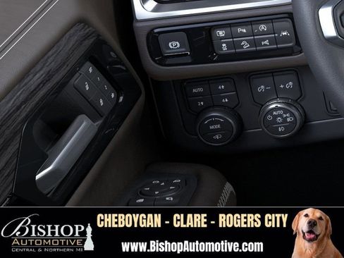 New 2026 GMC Yukon Denali Ultimate AWD/4WD image 22