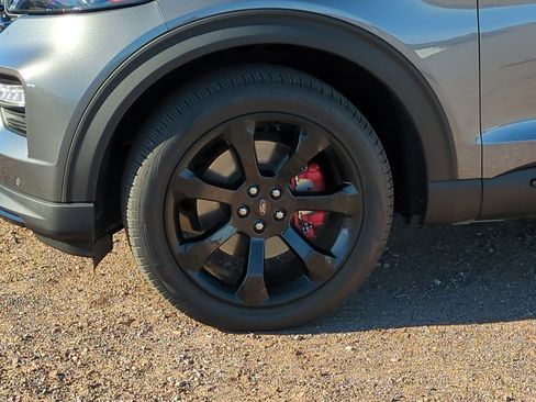 Used 2022 Ford Explorer ST w/ Equipment Group 401A image 10