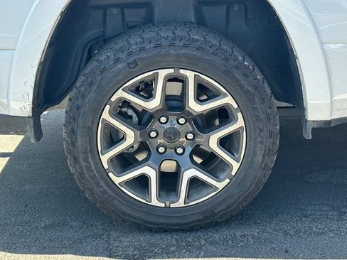 Used 2025 RAM 1500 Laramie AWD/4WD image 4