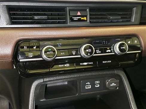 Certified 2023 Honda Pilot Elite image 31