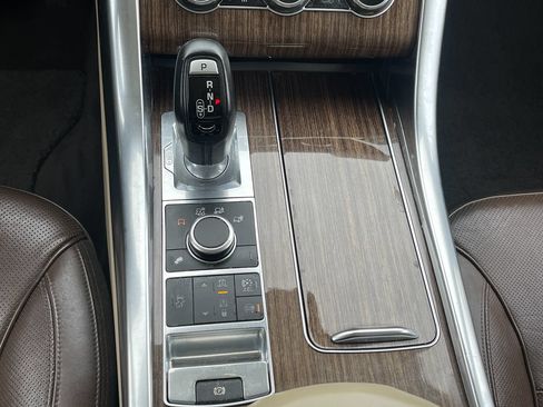 Used 2014 Land Rover Range Rover Sport HSE AWD/4WD image 34