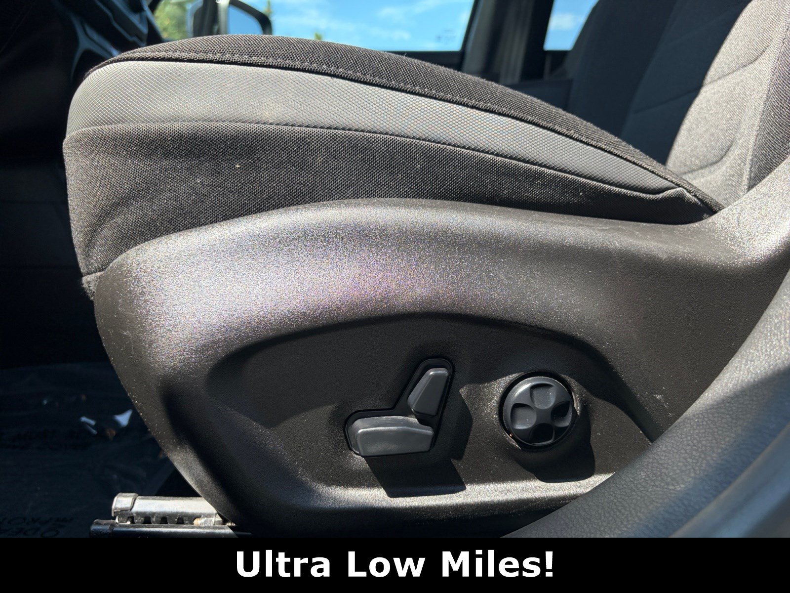 Used 2017 Jeep Renegade Altitude AWD/4WD image 15