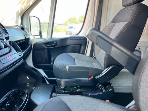 Used 2021 RAM ProMaster 2500 FWD image 18