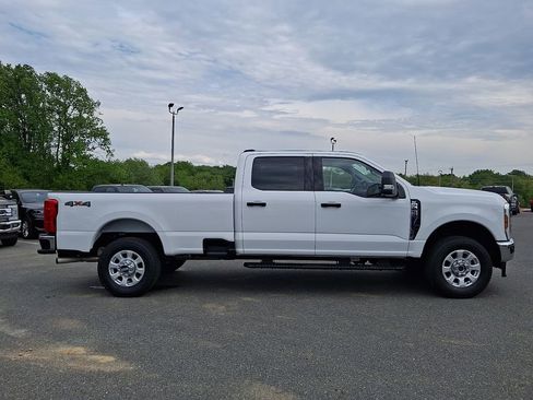 Used 2024 Ford F250 XLT AWD/4WD image 7