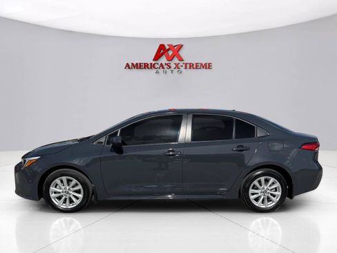 Used 2026 Toyota Corolla LE w/ LE Premium Package AWD/4WD image 2