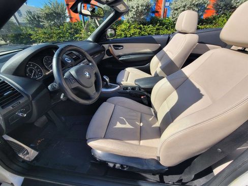 Used 2012 BMW 135i Convertible image 16