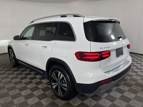 Certified 2026 Mercedes-Benz GLB 250 4MATIC image 39