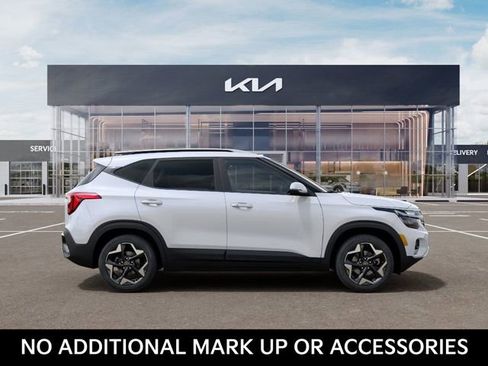 New 2026 Kia Seltos S image 7