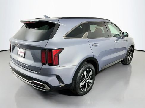 Used 2022 Kia Sorento EX FWD image 7