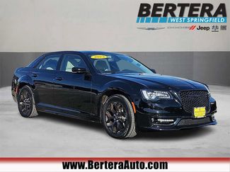 Used 2023 Chrysler 300 Touring L w/ Comfort Group video 1