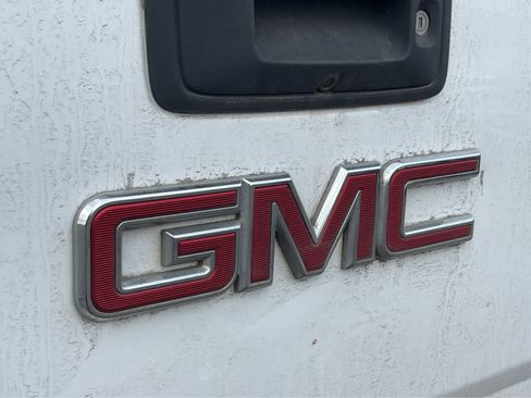 Used 2015 GMC Canyon SLT image 7