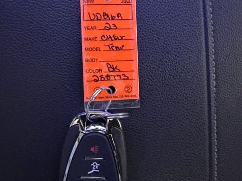 Used 2023 Chevrolet Traverse LT w/ Rear Camera Mirror Package image 49