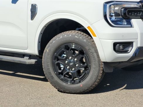 New 2026 Ford Ranger Lariat w/ FX4 Off-Road Package image 2