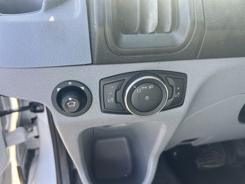Used 2019 Ford Transit 150 130 Low Roof RWD image 13