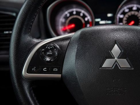Used 2015 Mitsubishi Outlander Sport ES AWD/4WD image 19