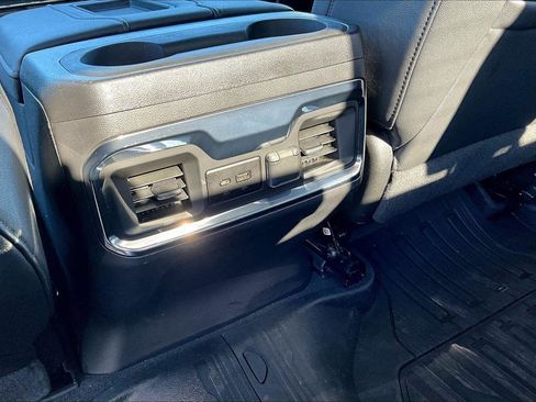 Used 2022 GMC Sierra 1500 SLT w/ SLT Premium Package image 34