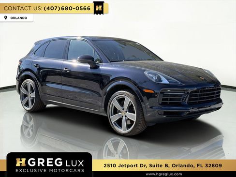 Used 2023 Porsche Cayenne Platinum Edition image 1